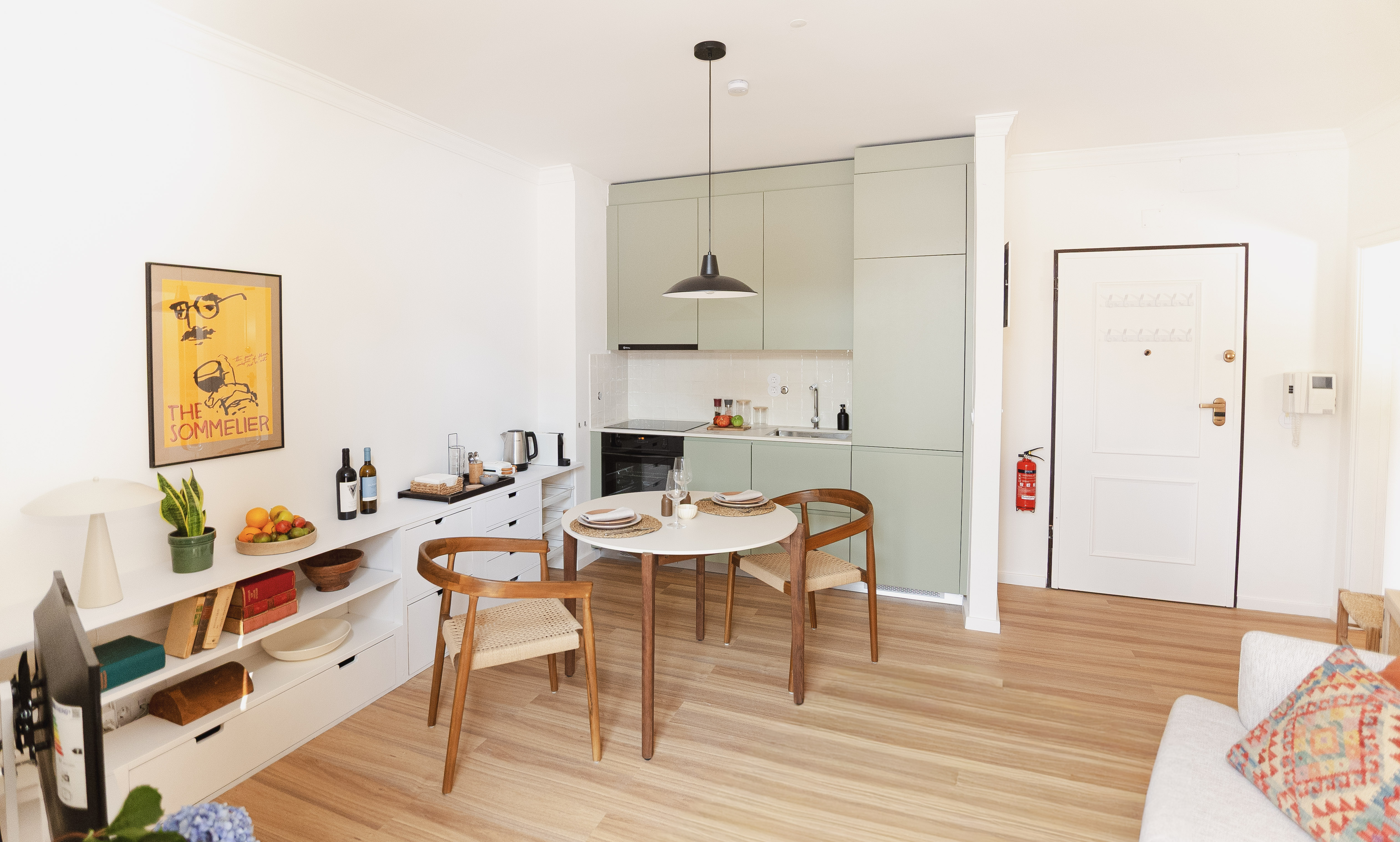 Kitchen and dining area at Casa da Estacao
